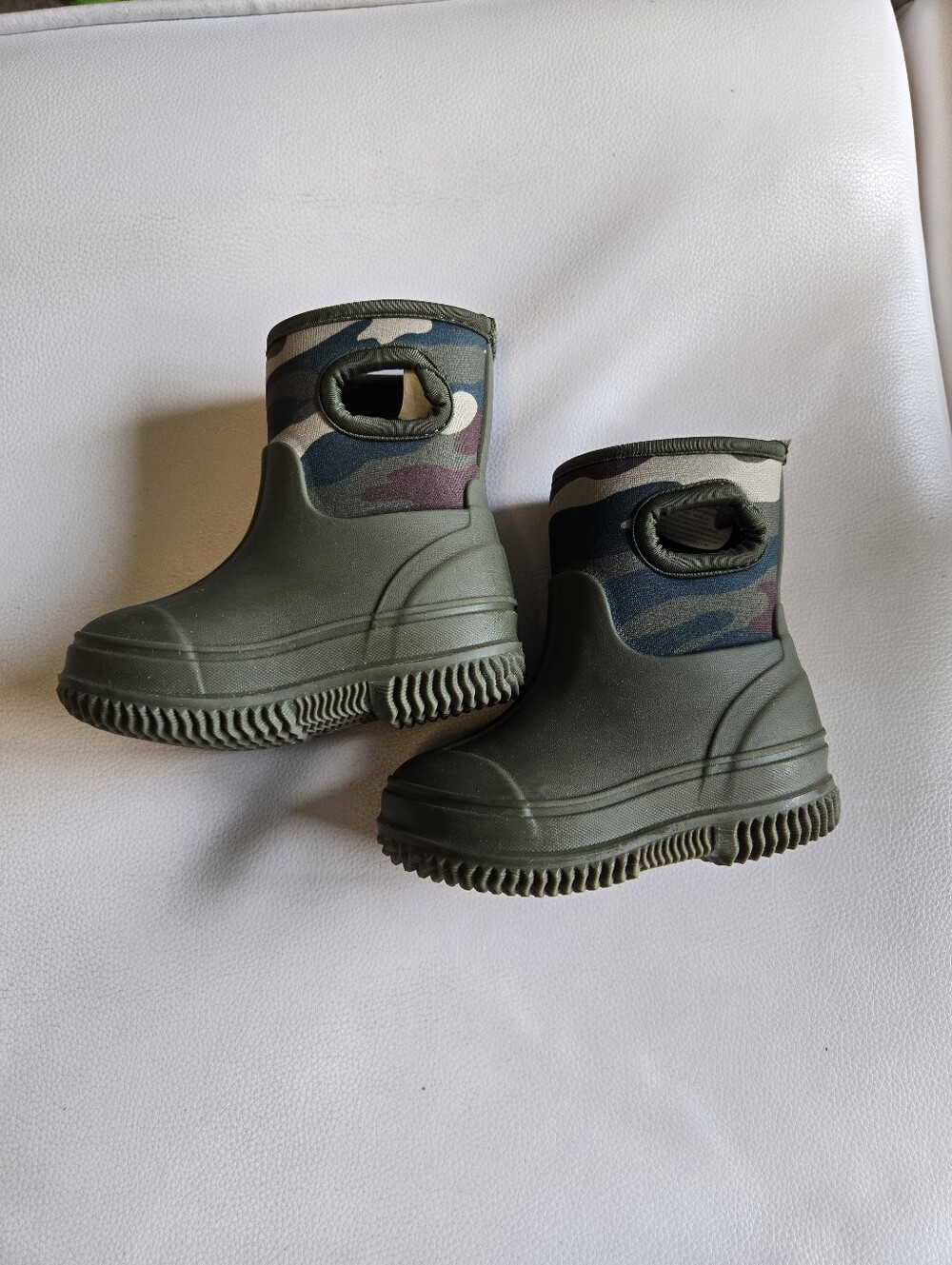 Joe Fresh Baby Boys Size 4 Neoprene Rain Boots